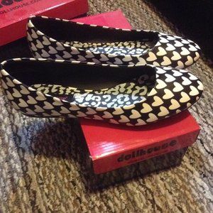 Dollhouse heart print ballet flats 7.5